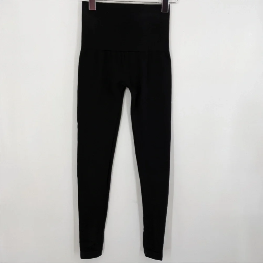 SPANX Assets Black Ponte Shaping Leggings Size Small - Picture 3 of 5